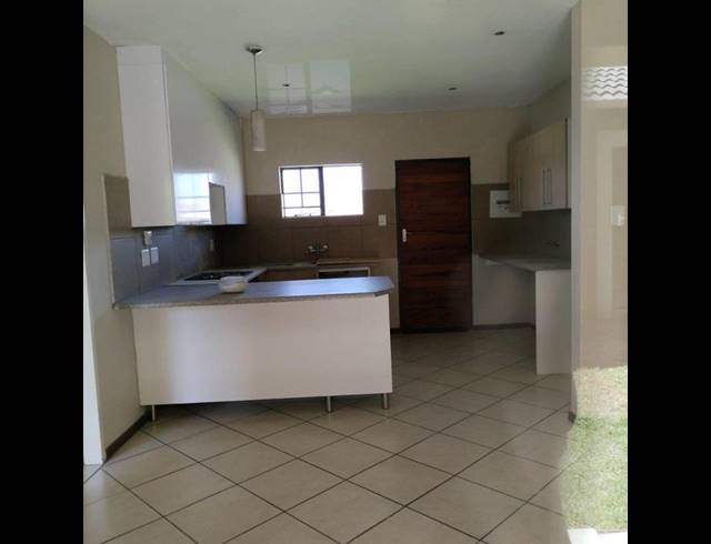 3 BEDROOM APARTMENT FOR SALE IN SAGEWOOD